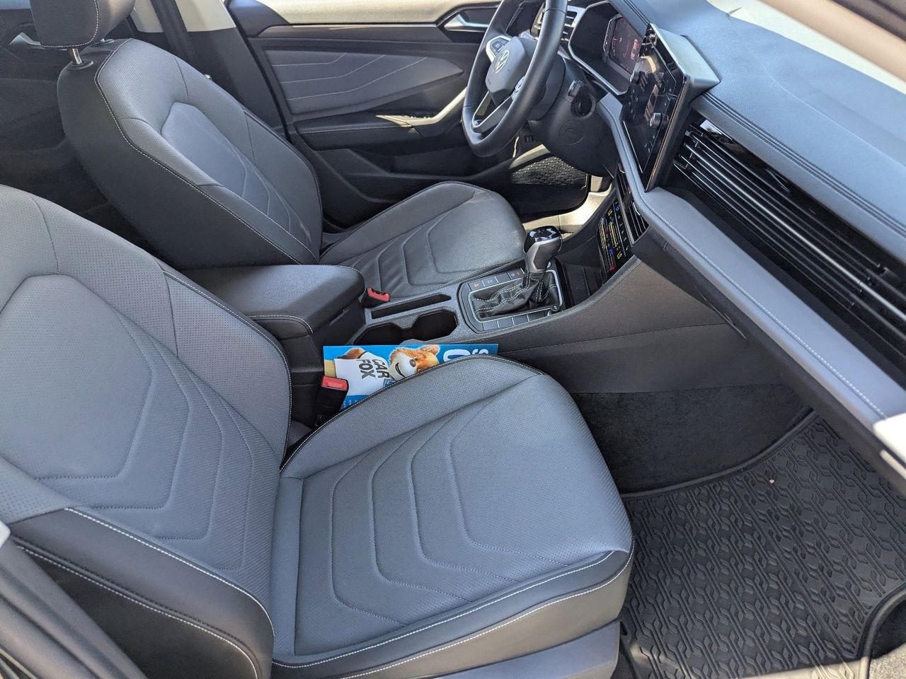 Used 2025 Deep Black Pearl Volkswagen 1.5T SEL image 11