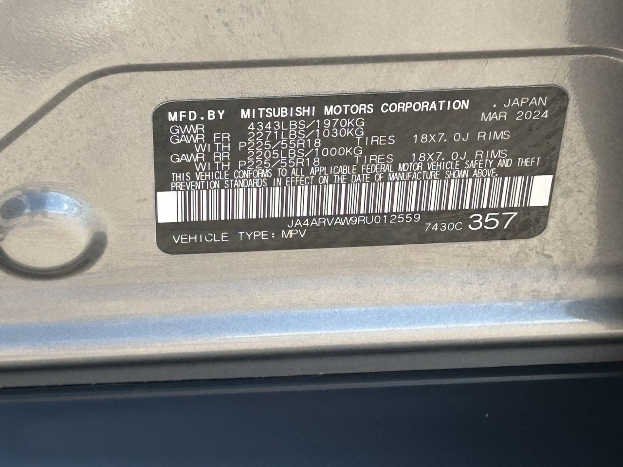 Used 2024 Mercury Gray Metallic Mitsubishi SEL image 34