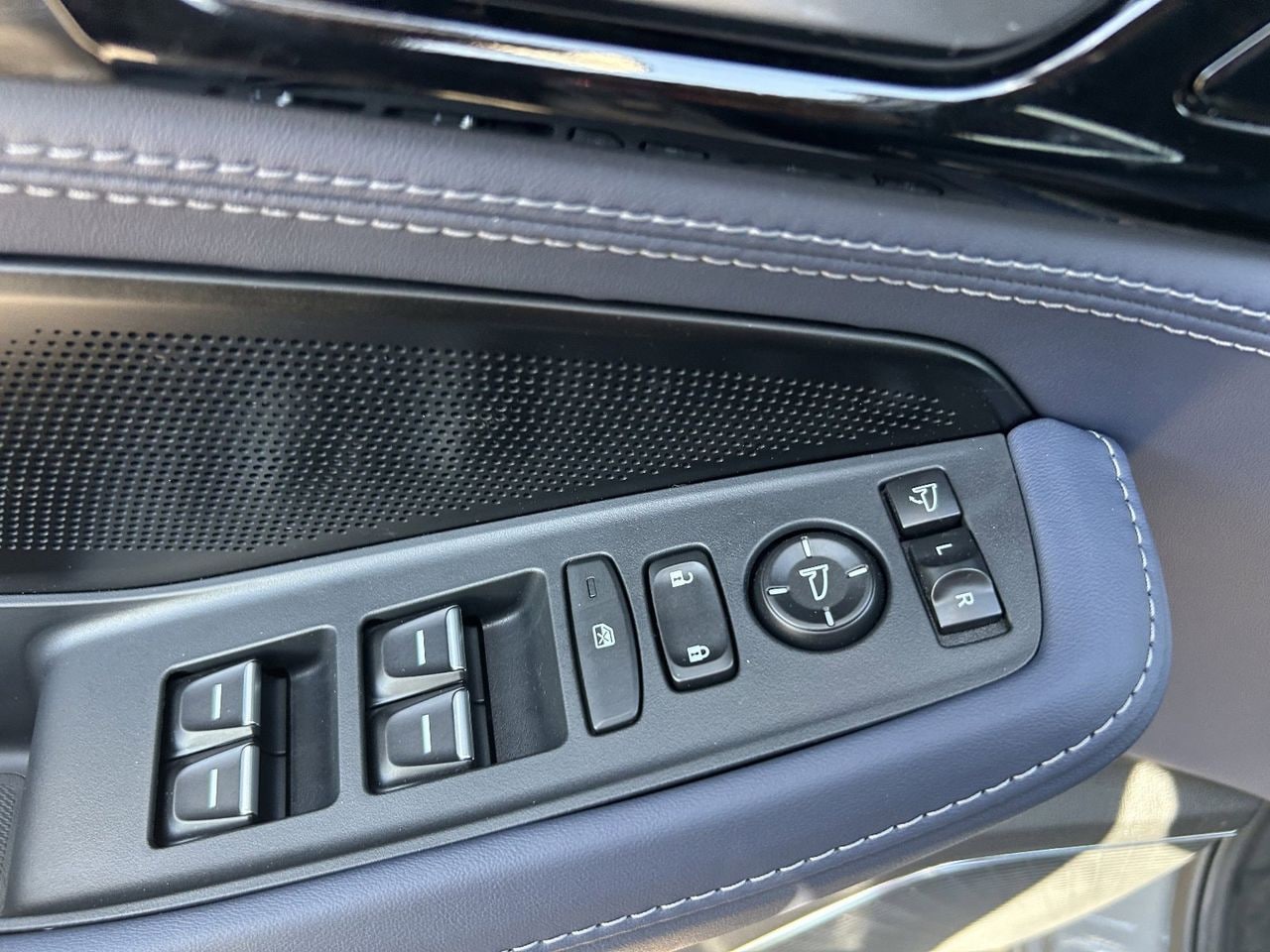 New 2026 Sonic Gray Pearl Acura SH-AWD Type S w/Advance Package image 31