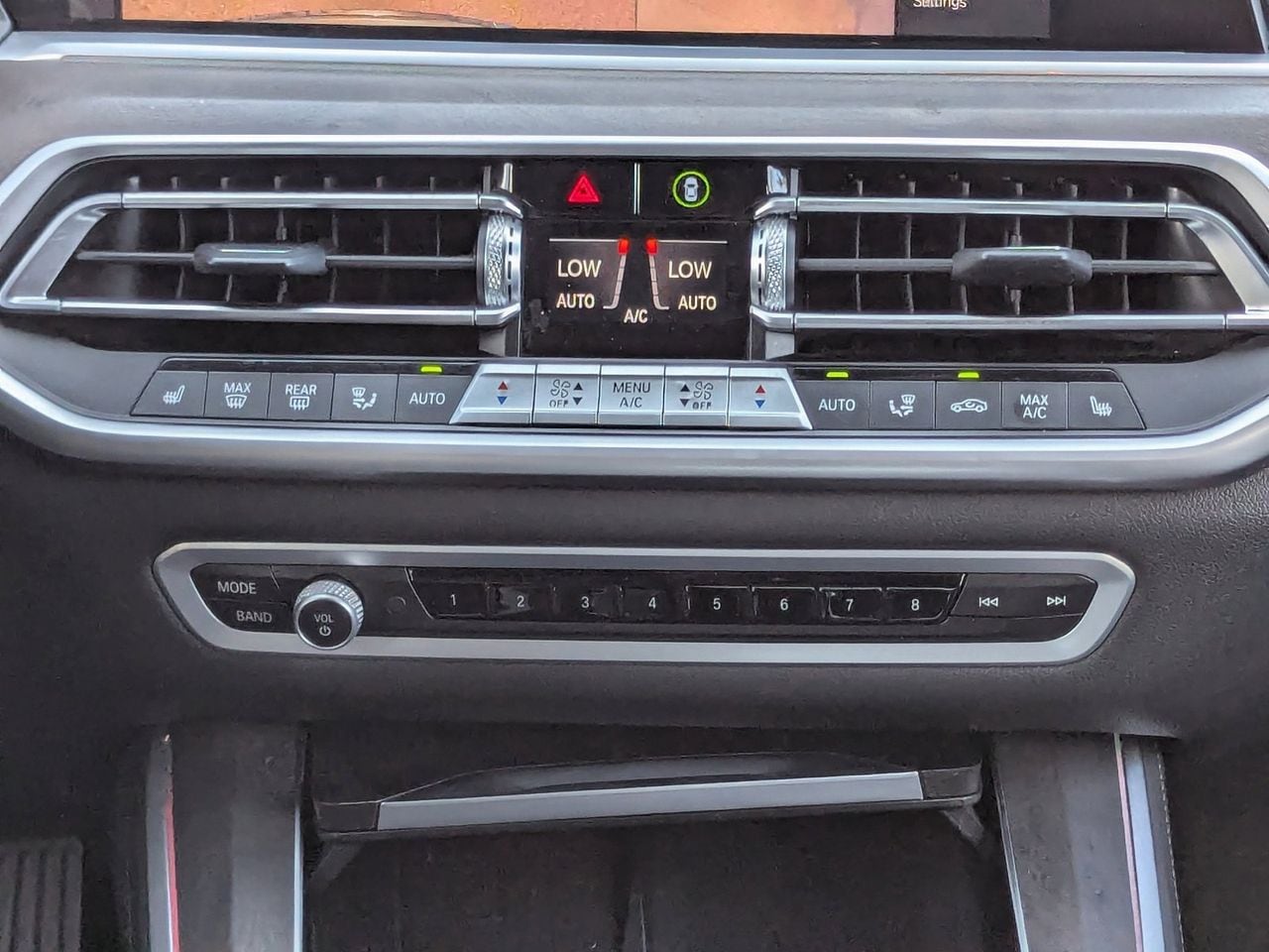 Used 2023 Black Sapphire Metallic BMW sDrive40i image 22