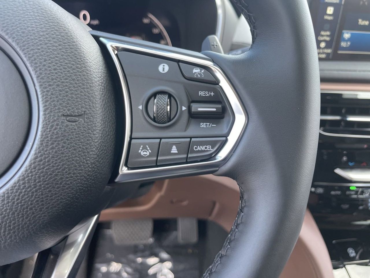 New 2026 Liquid Carbon Metallic Acura SH-AWD Technology Package image 30