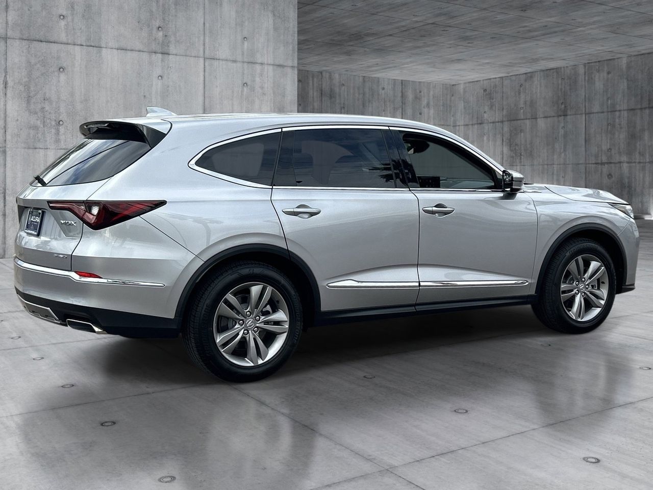 New 2026 Solar Silver Metallic Acura SH-AWD image 6