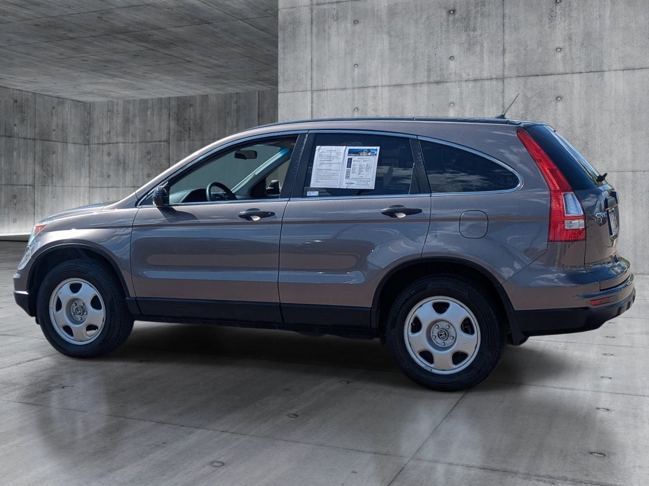 Used 2011 Urban Titanium Metallic Honda LX image 3