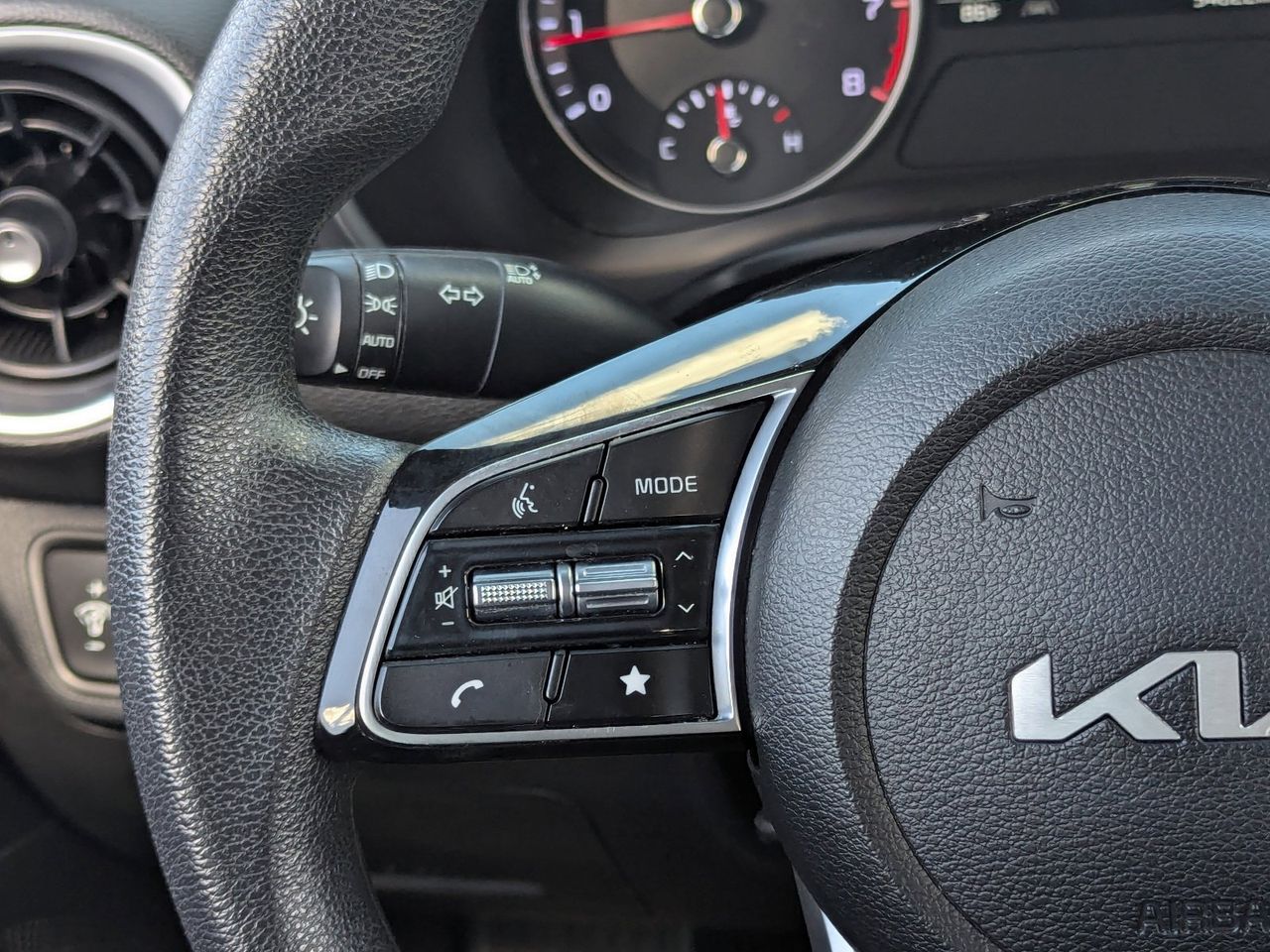 Used 2024 Gravity Gray Kia LXS image 22