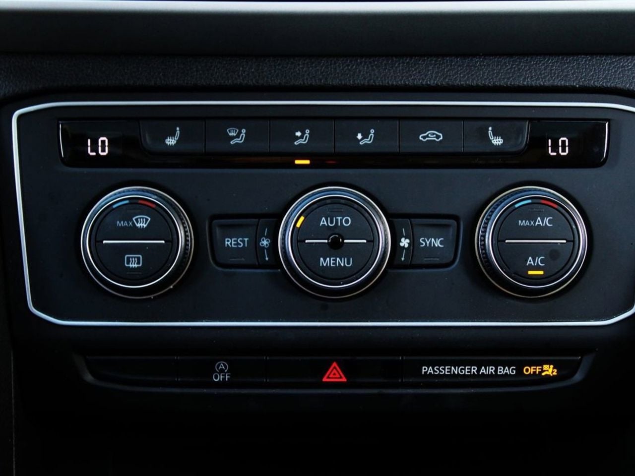 Used 2021 Deep Black Pearl Volkswagen 2.0T SE w/Technology image 20