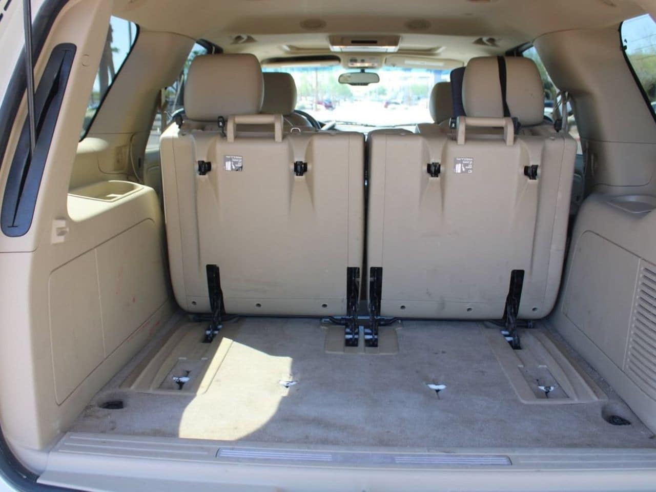 Used 2013 White Diamond Tricoat CADILLAC Premium image 11