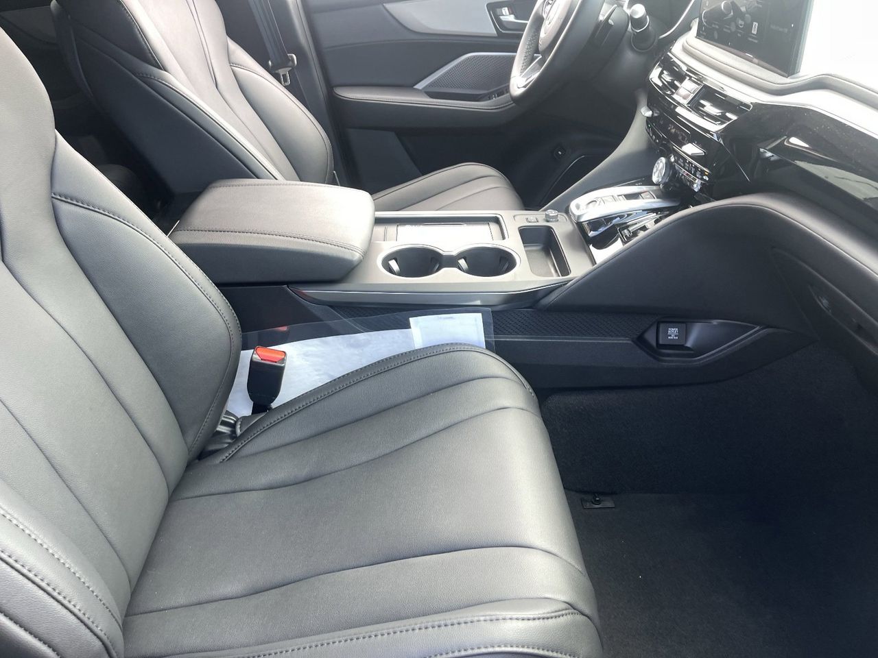 New 2026 Platinum White Pearl Acura FWD image 14