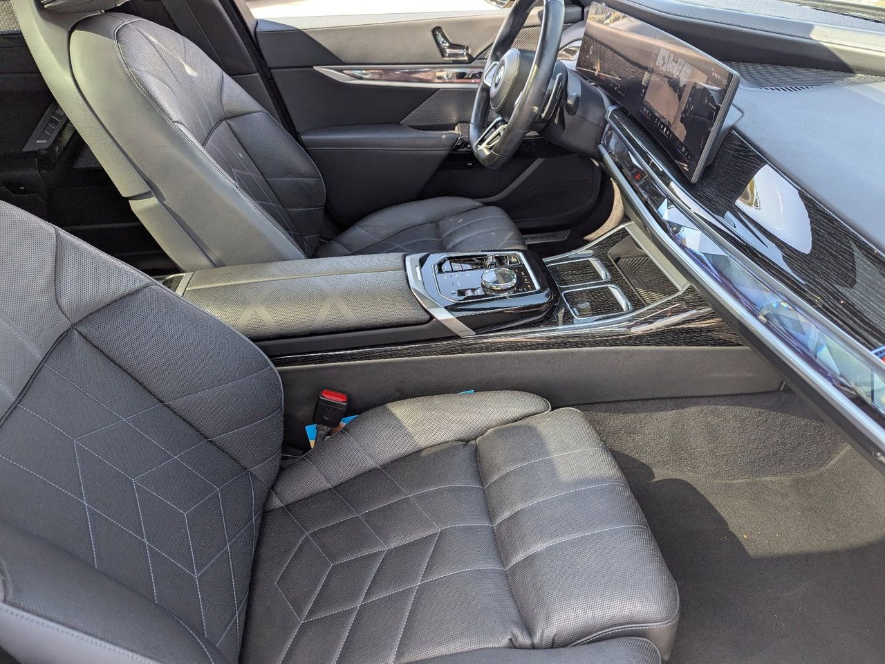 Used 2024 Black Sapphire Metallic BMW 740i image 12