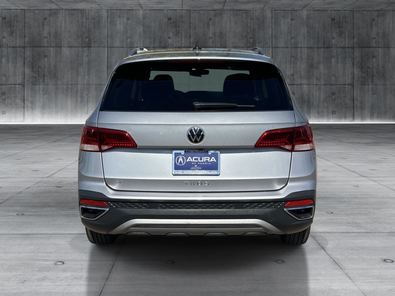 Used 2024 Platinum Gray Metallic Volkswagen 1.5T SE image 5