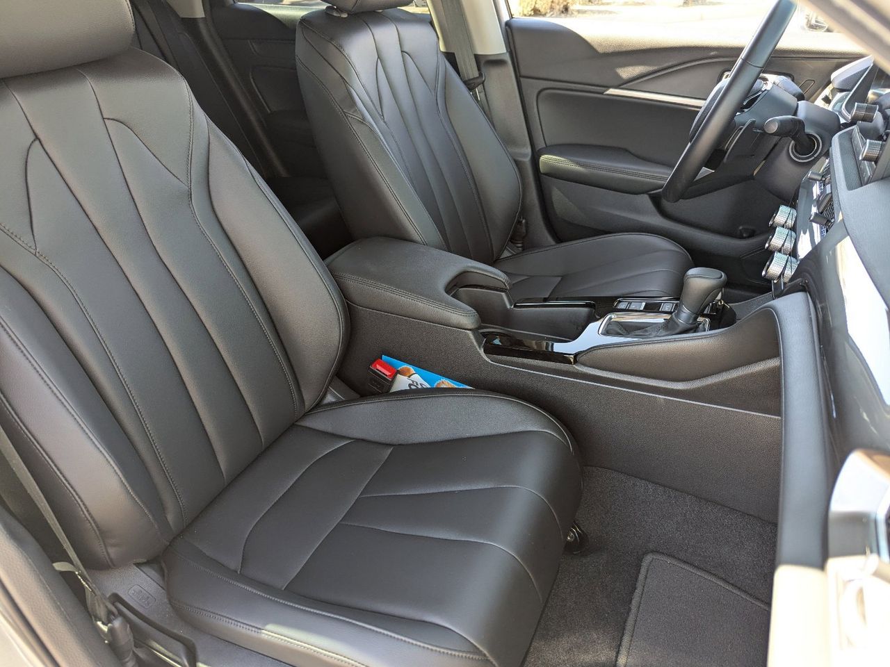 Certified Used 2025 Liquid Carbon Metallic Acura Premium image 12