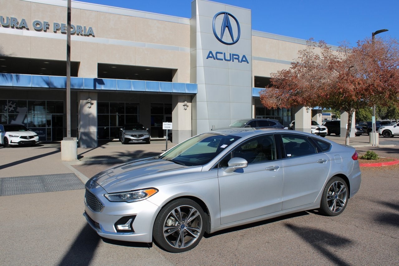 2019 Ford Fusion Titanium's photo
