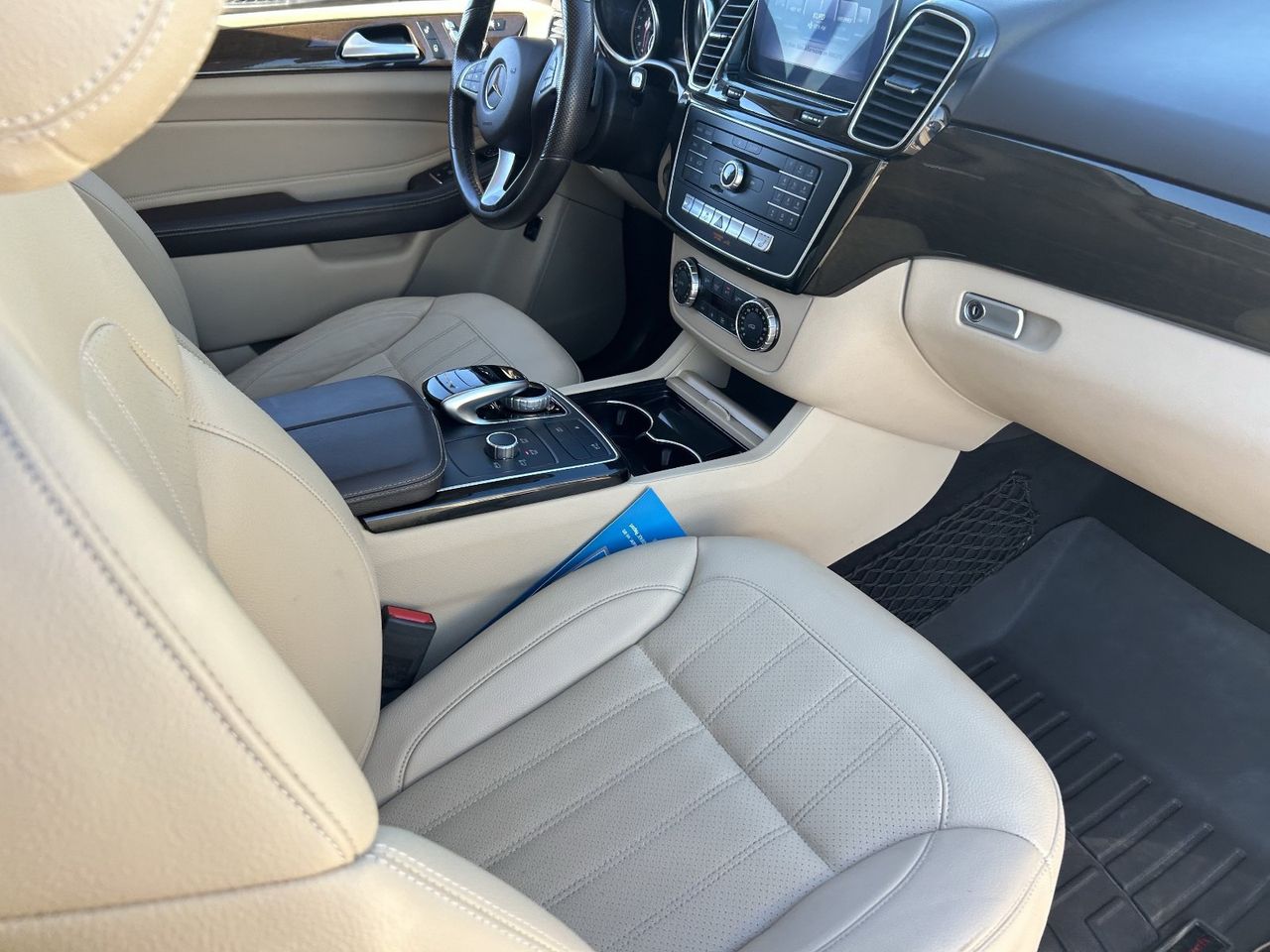 Used 2018 Lunar Blue Metallic Mercedes-Benz GLE 350 4maticÂ® image 14