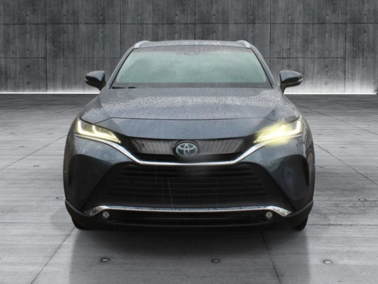 Used 2022 Coastal Gray Toyota Limited image 9