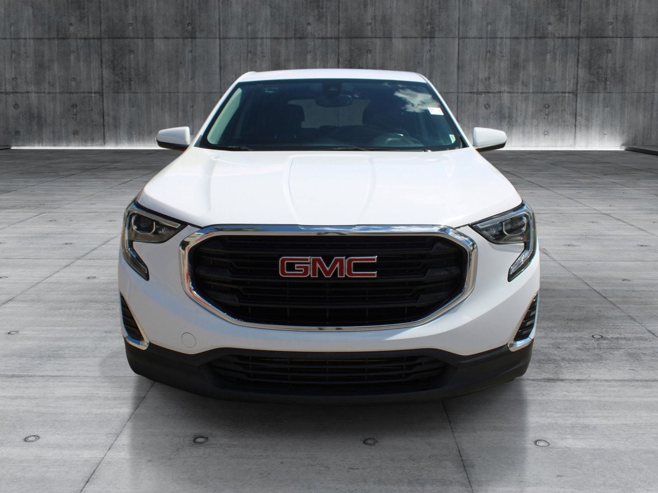 Used 2020 Summit White GMC SLE image 8