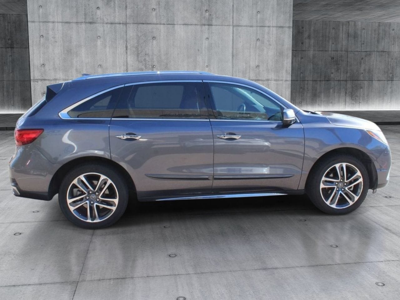 Used 2017 Modern Steel Metallic Acura 3.5L w/Advance Package image 6