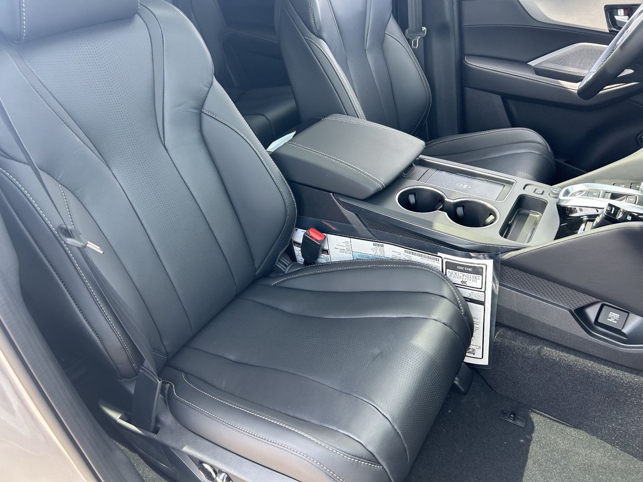 New 2026 Solar Silver Metallic Acura SH-AWD Technology Package image 12