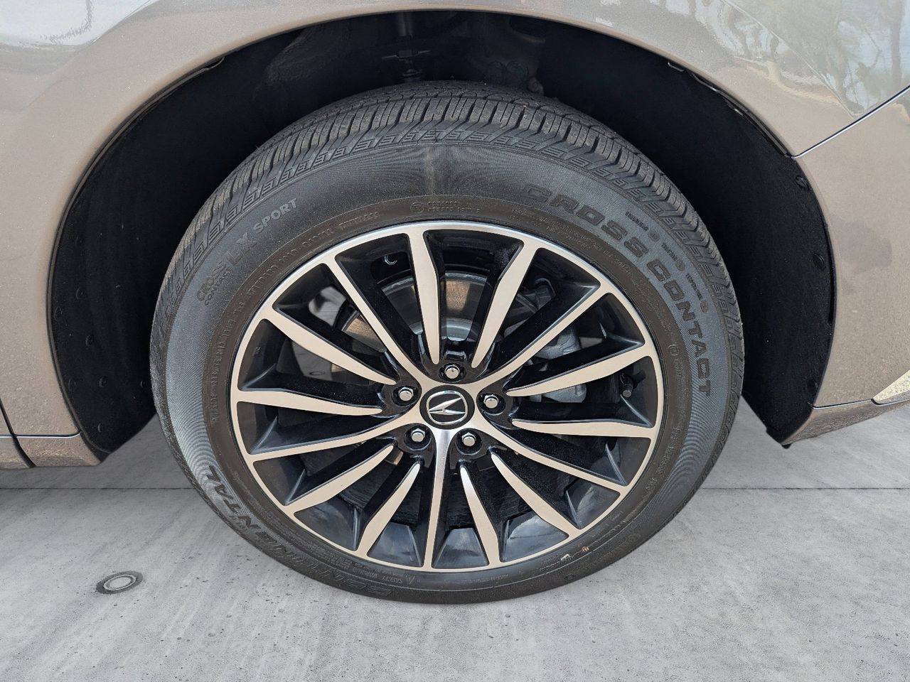 Certified Used 2025 Liquid Carbon Metallic Acura Advance Package SH-AWD image 9