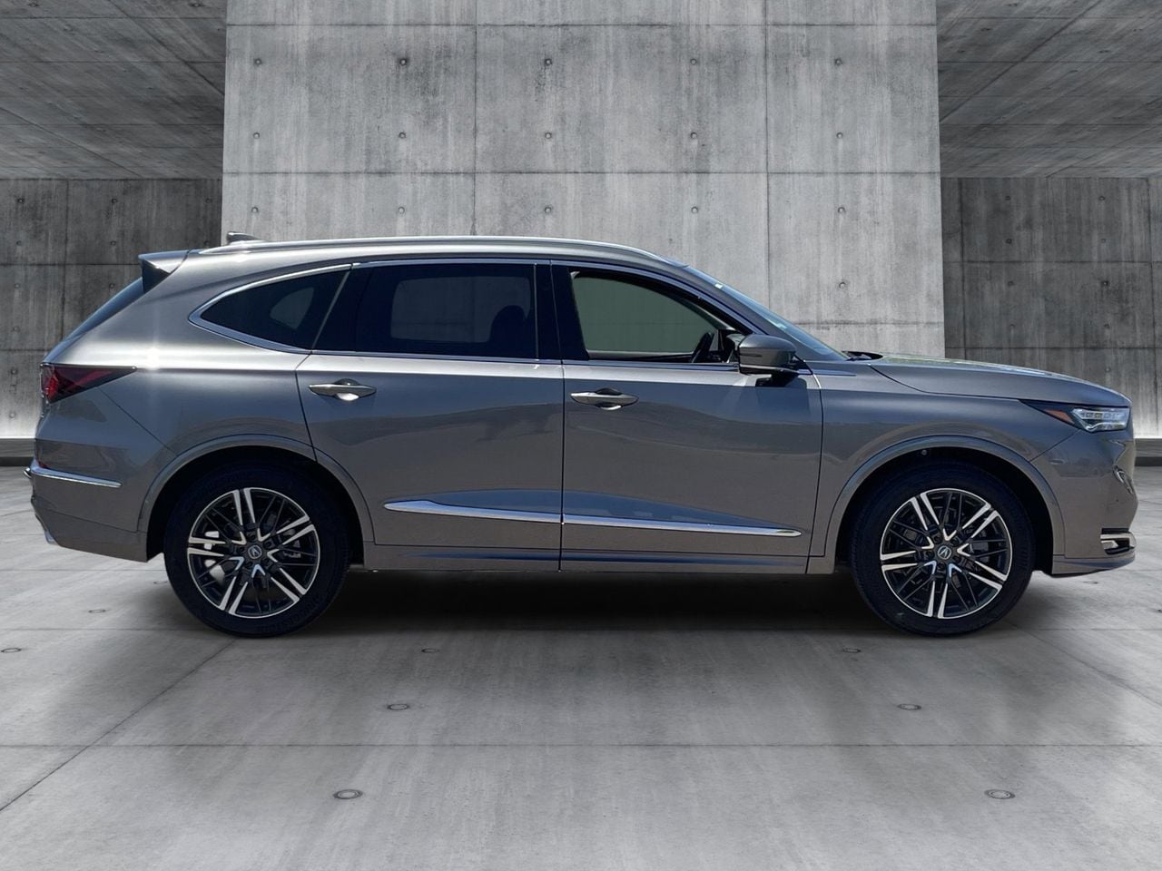 New 2026 Liquid Carbon Metallic Acura SH-AWD Advance Package image 7