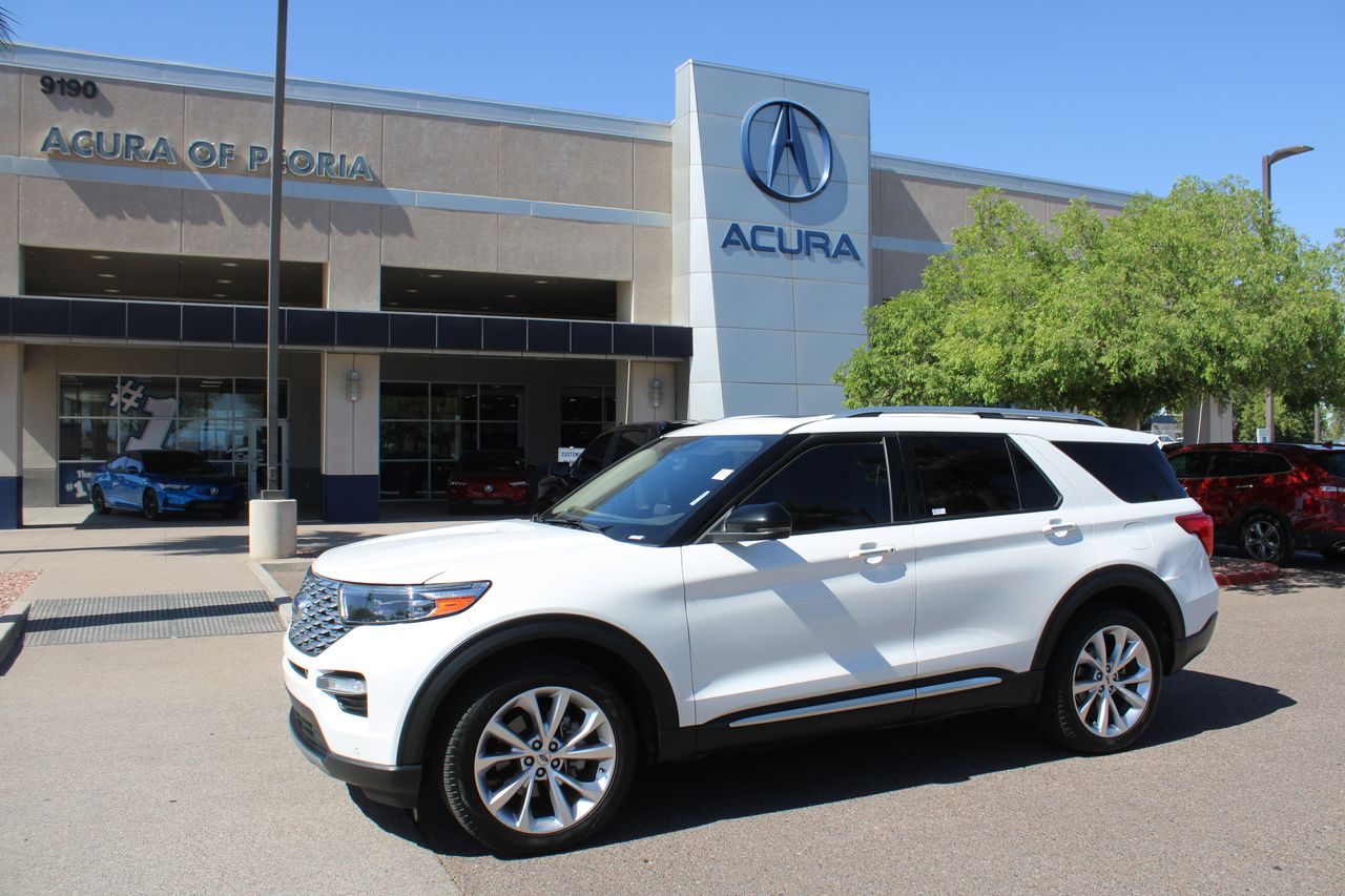 2022 Ford Explorer Platinum 4WD's photo