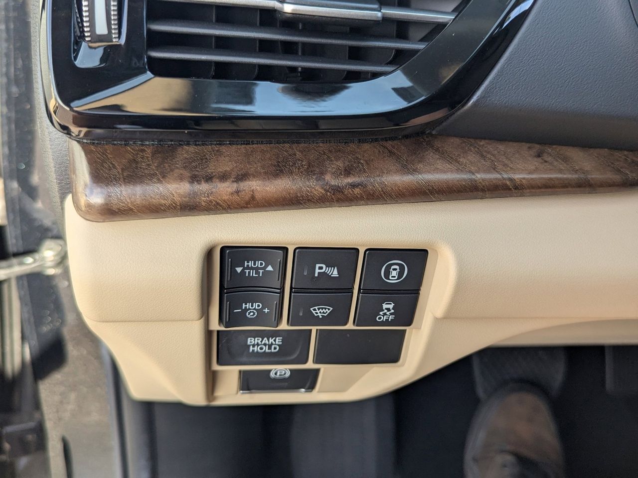 Certified Used 2024 Majestic Black Pearl Acura Advance Package SH-AWD image 34