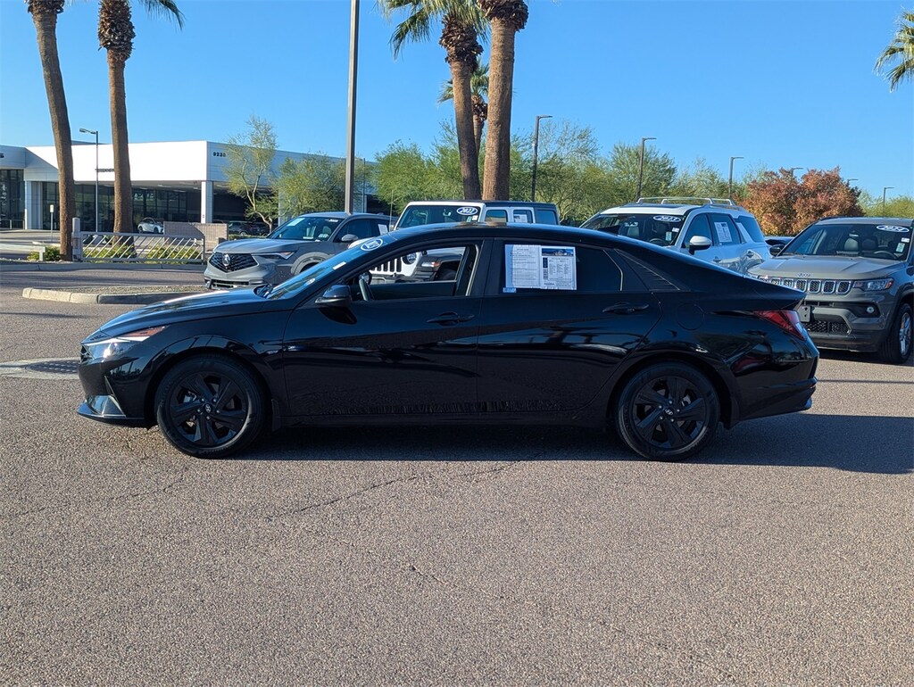 Used 2023 Hyundai Elantra SEL Sedan