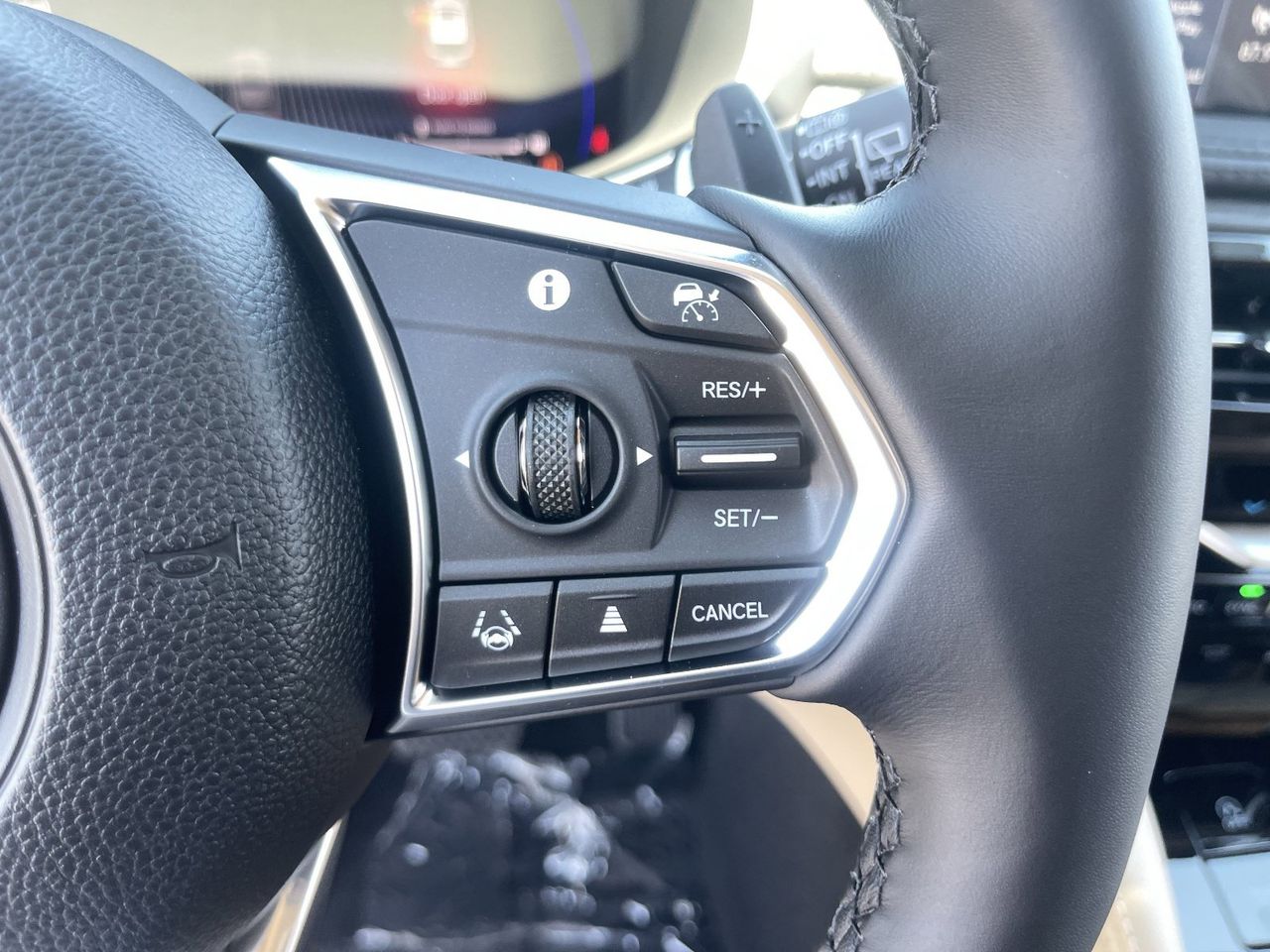 New 2026 Platinum White Pearl Acura SH-AWD Advance Package image 33