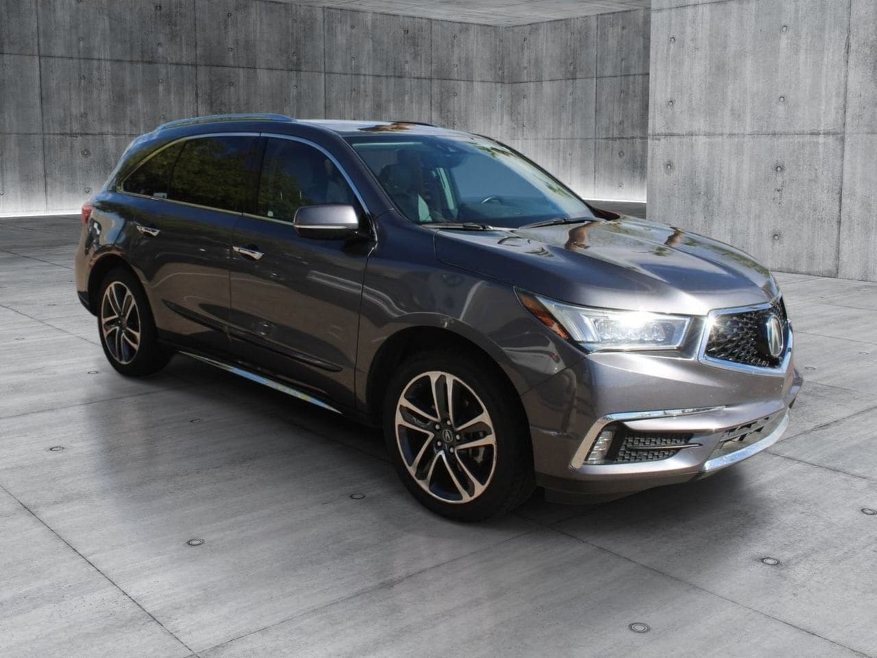 Used 2017 Modern Steel Metallic Acura 3.5L w/Advance Package image 7