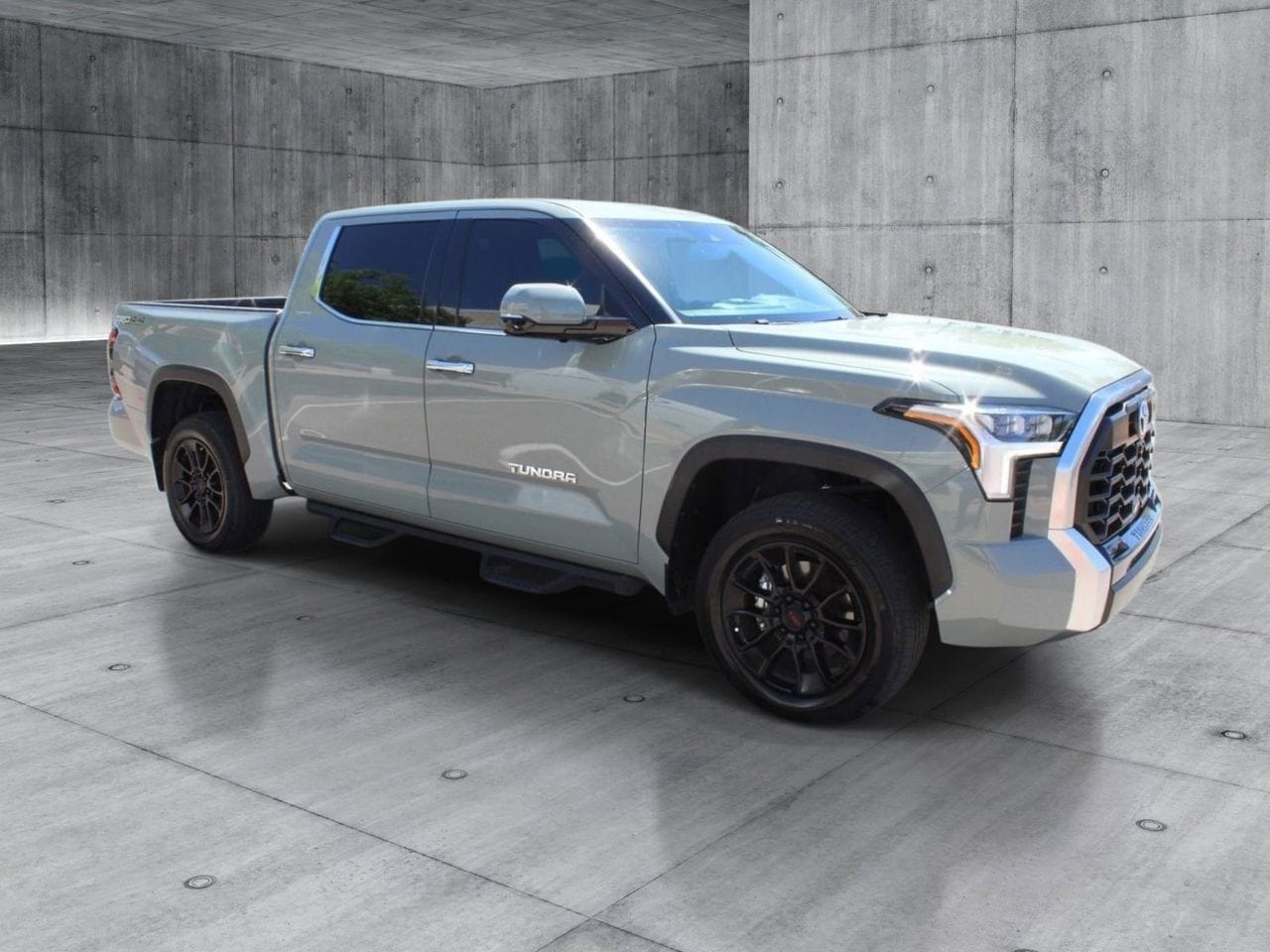 Used 2023 Lunar Rock Toyota Limited image 8