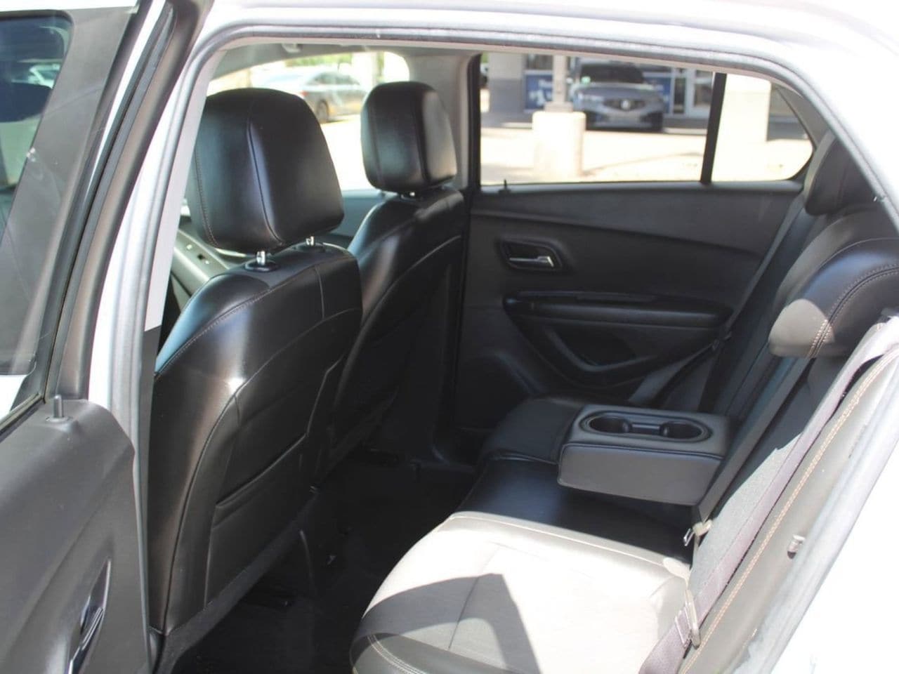 Used 2021 Silver Ice Metallic Chevrolet LT image 10