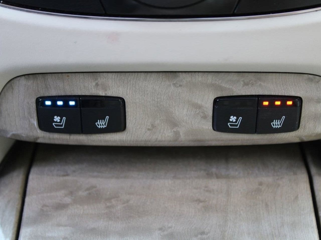 Used 2020 Platinum White Pearl Acura Advance Package SH-AWD image 24