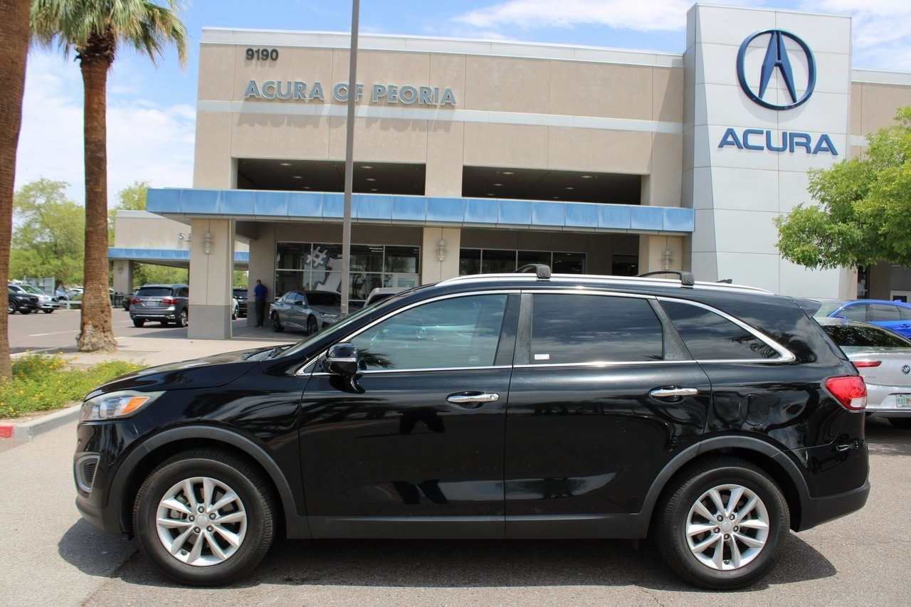 Used 2018 Kia Sorento LX with VIN 5XYPG4A32JG346086 for sale in Peoria, AZ