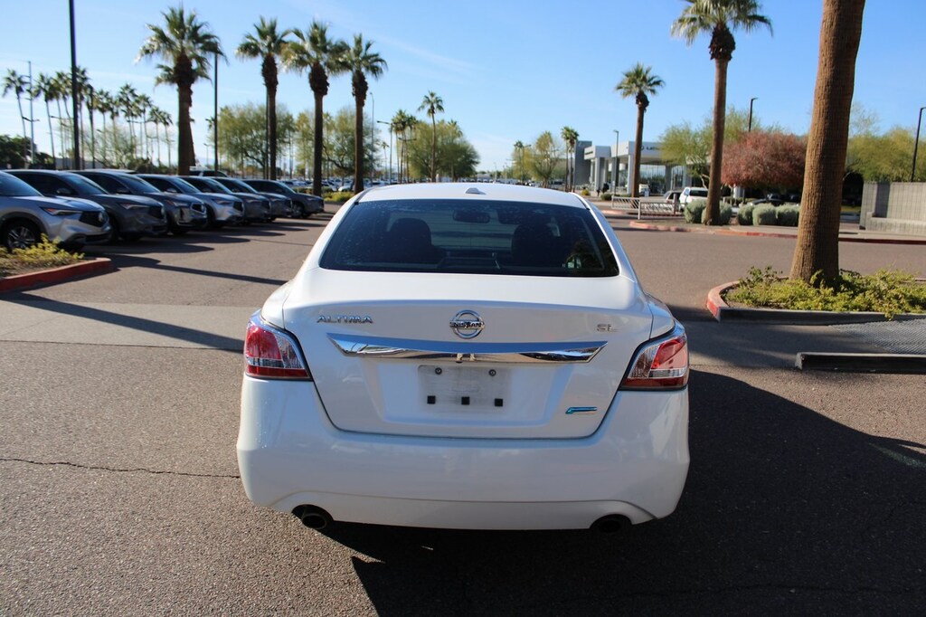 Used 2014 Nissan Altima 2.5 SL Sedan