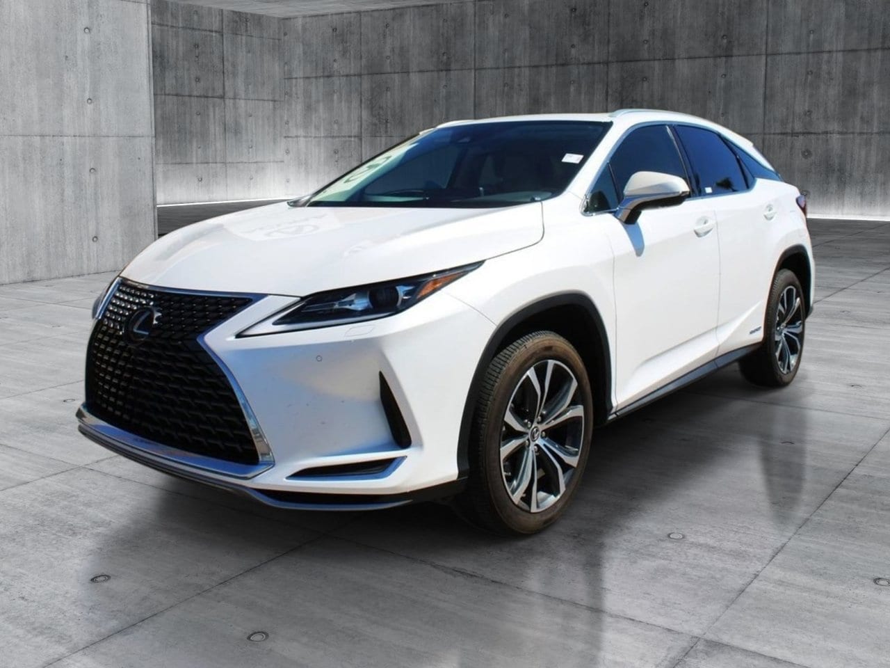 Used 2021 Eminent White Pearl Lexus 450h image 12
