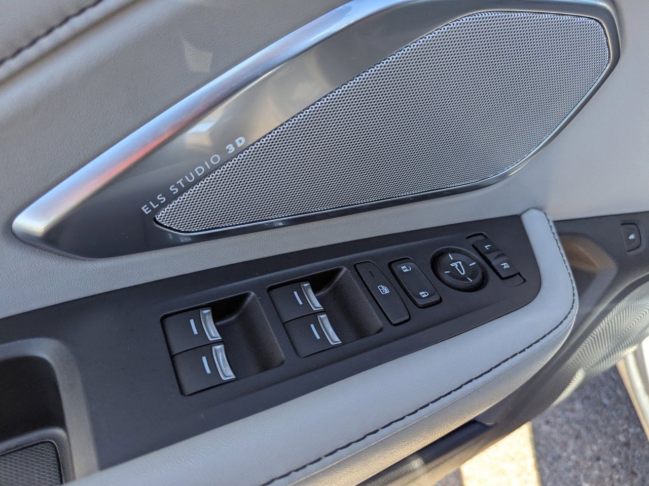 Used 2019 Lunar Silver Metallic Acura Advance Package image 31