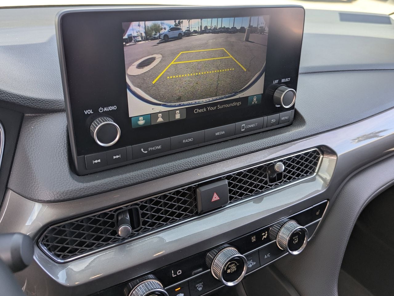 Certified Used 2025 Platinum White Pearl Acura Premium image 32