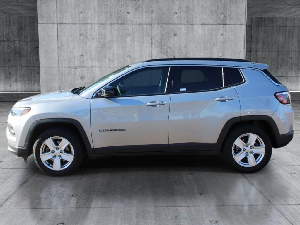 Used 2022 Jeep Compass Latitude SUV