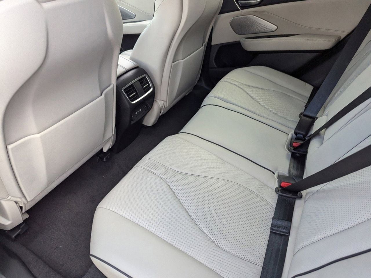 New 2026 Platinum White Pearl Acura Advance Package image 25
