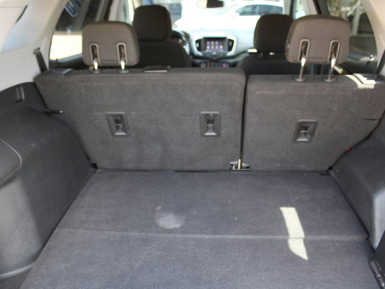 Used 2020 Summit White GMC SLE image 11