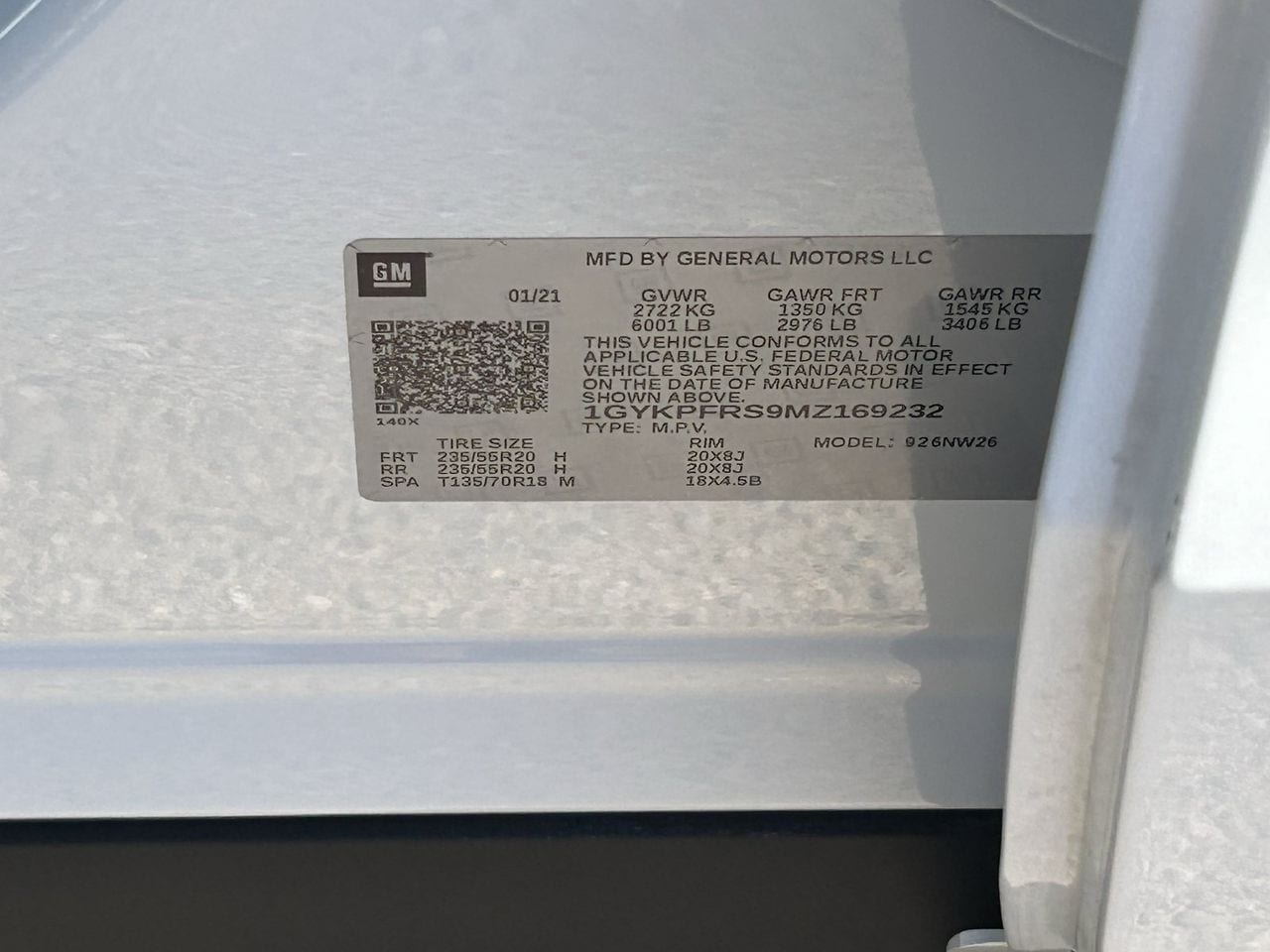 Used 2021 Crystal White Tricoat CADILLAC Premium Luxury image 38