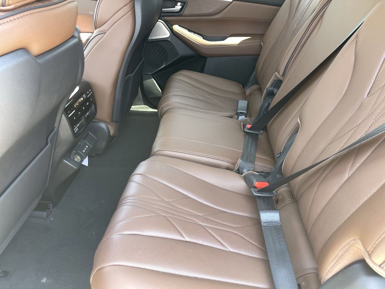 New 2026 Platinum White Pearl Acura SH-AWD Advance Package image 19