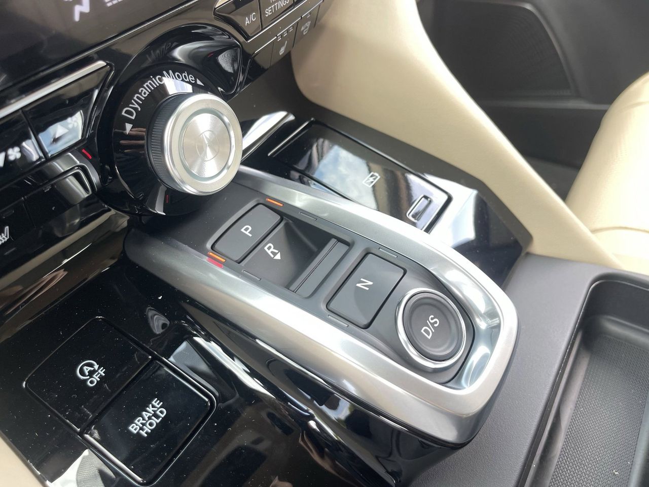 New 2026 Platinum White Pearl Acura FWD Technology Package image 28