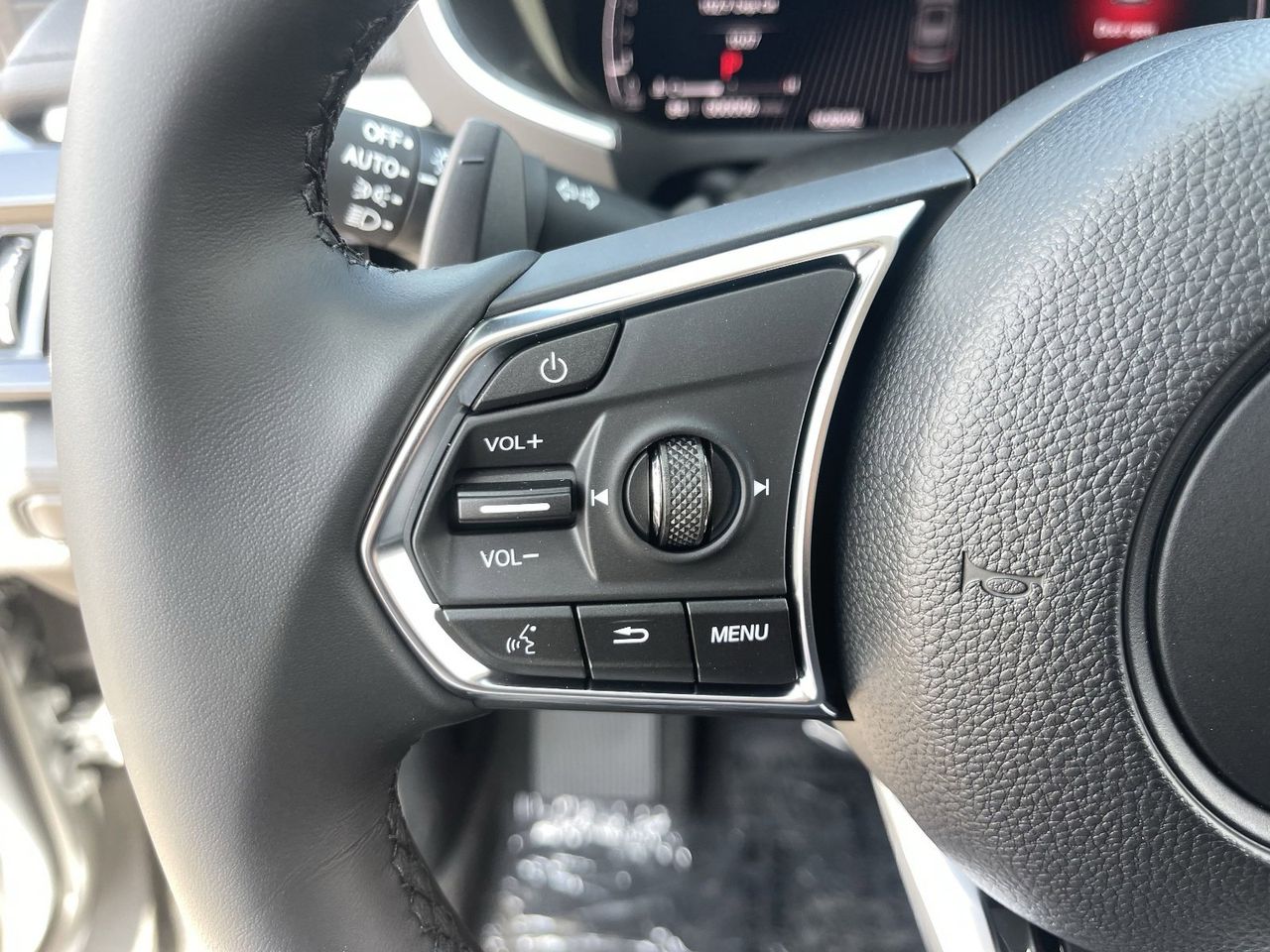 New 2026 Solar Silver Metallic Acura FWD image 31