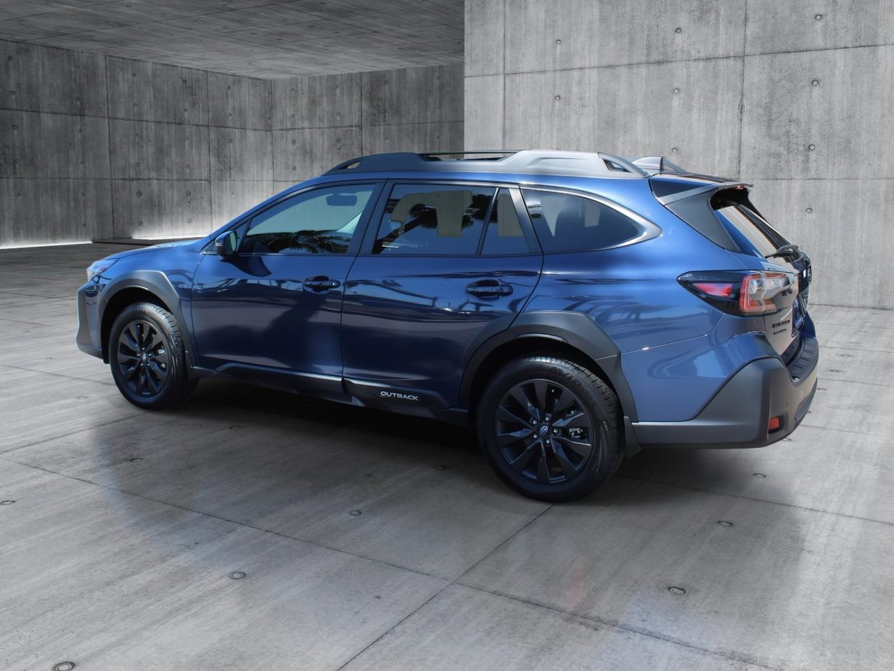 Used 2025 Cosmic Blue Pearl Subaru Onyx Edition image 3