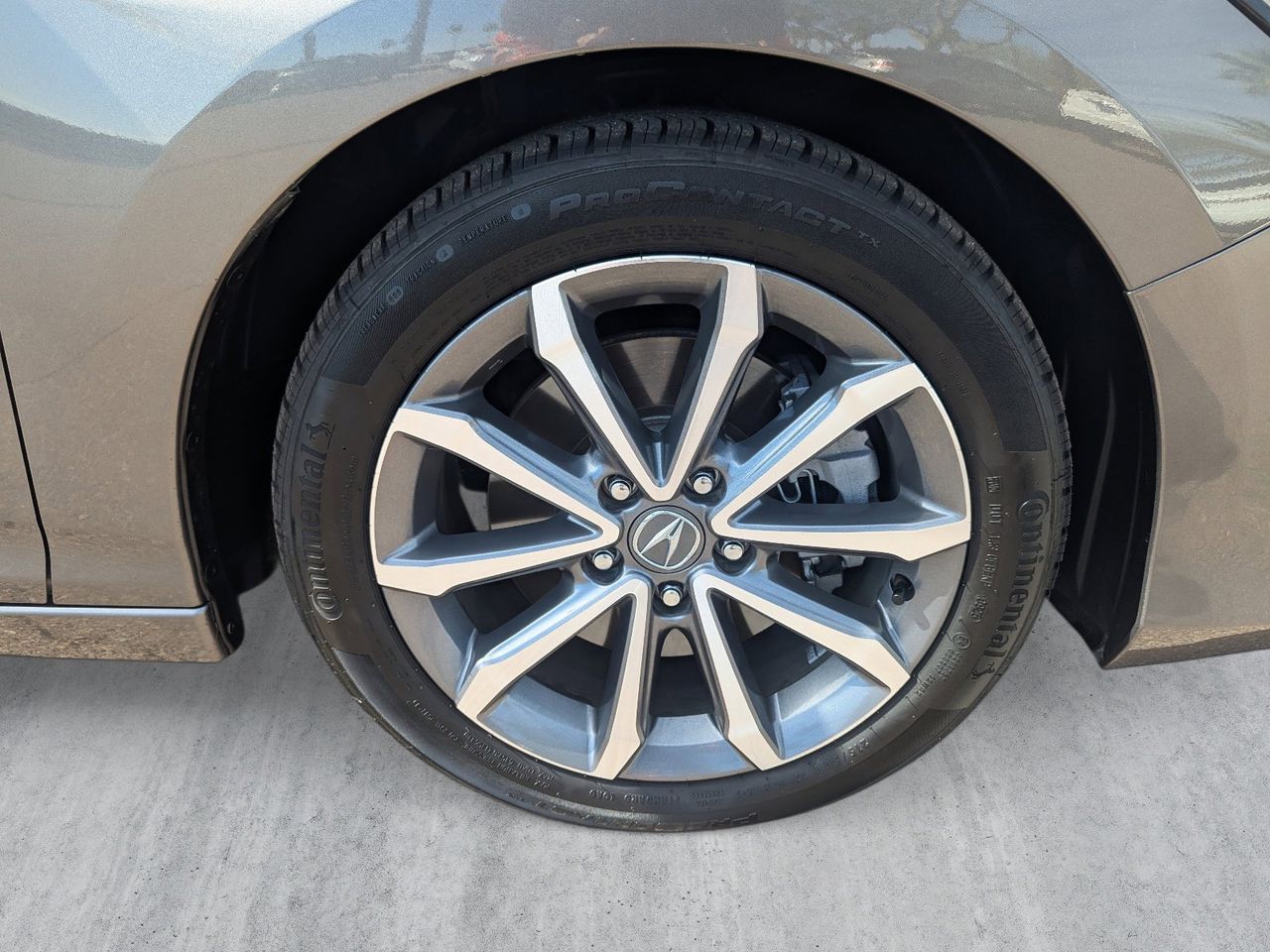 Certified Used 2025 Liquid Carbon Metallic Acura Premium image 9