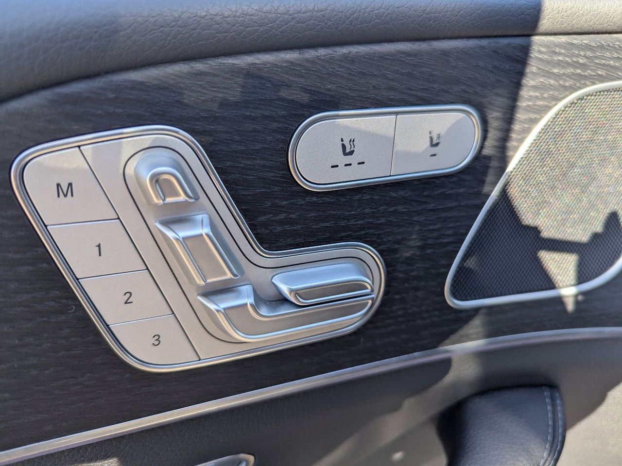 Used 2025 Selenite Gray Metallic Mercedes-Benz GLE 350 4matic® image 30