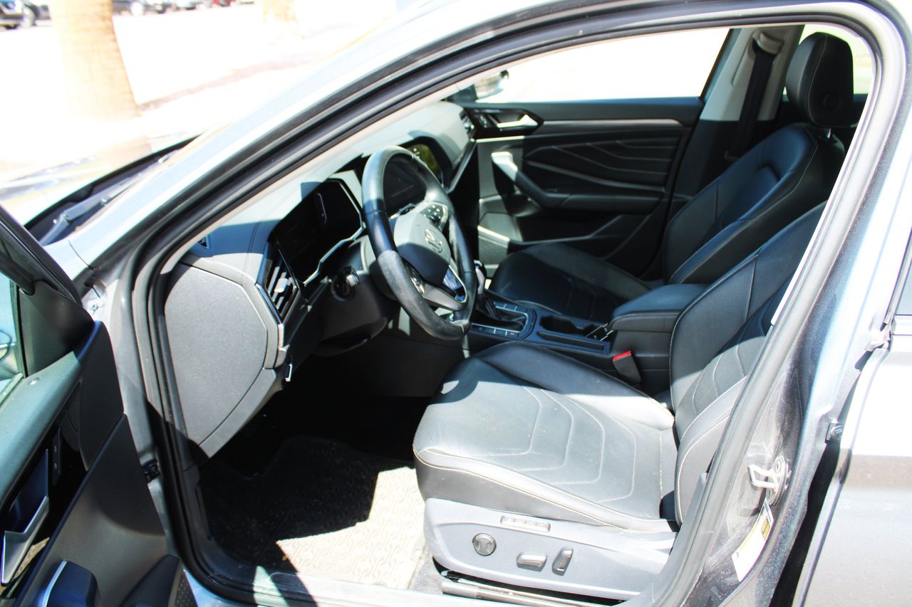 Used 2022 Platinum Gray Metallic Volkswagen 1.5T SEL image 7