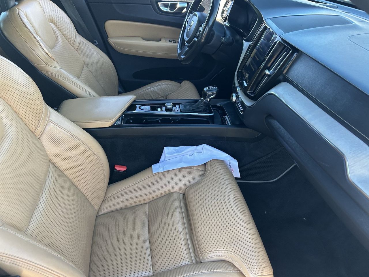 Used 2018 Pine Gray Metallic Volvo T6 Inscription image 13