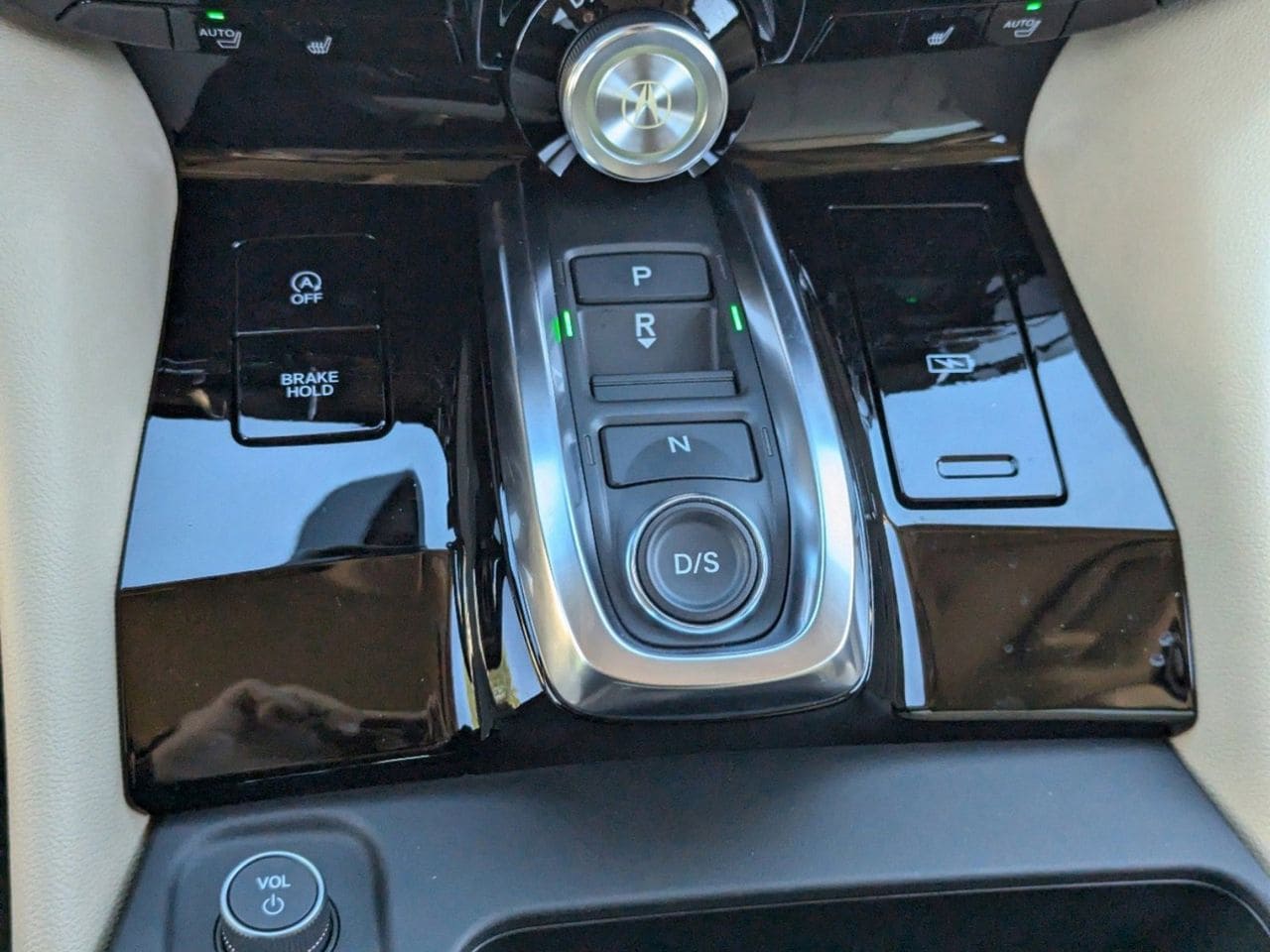 New 2026 Platinum White Pearl Acura SH-AWD image 22