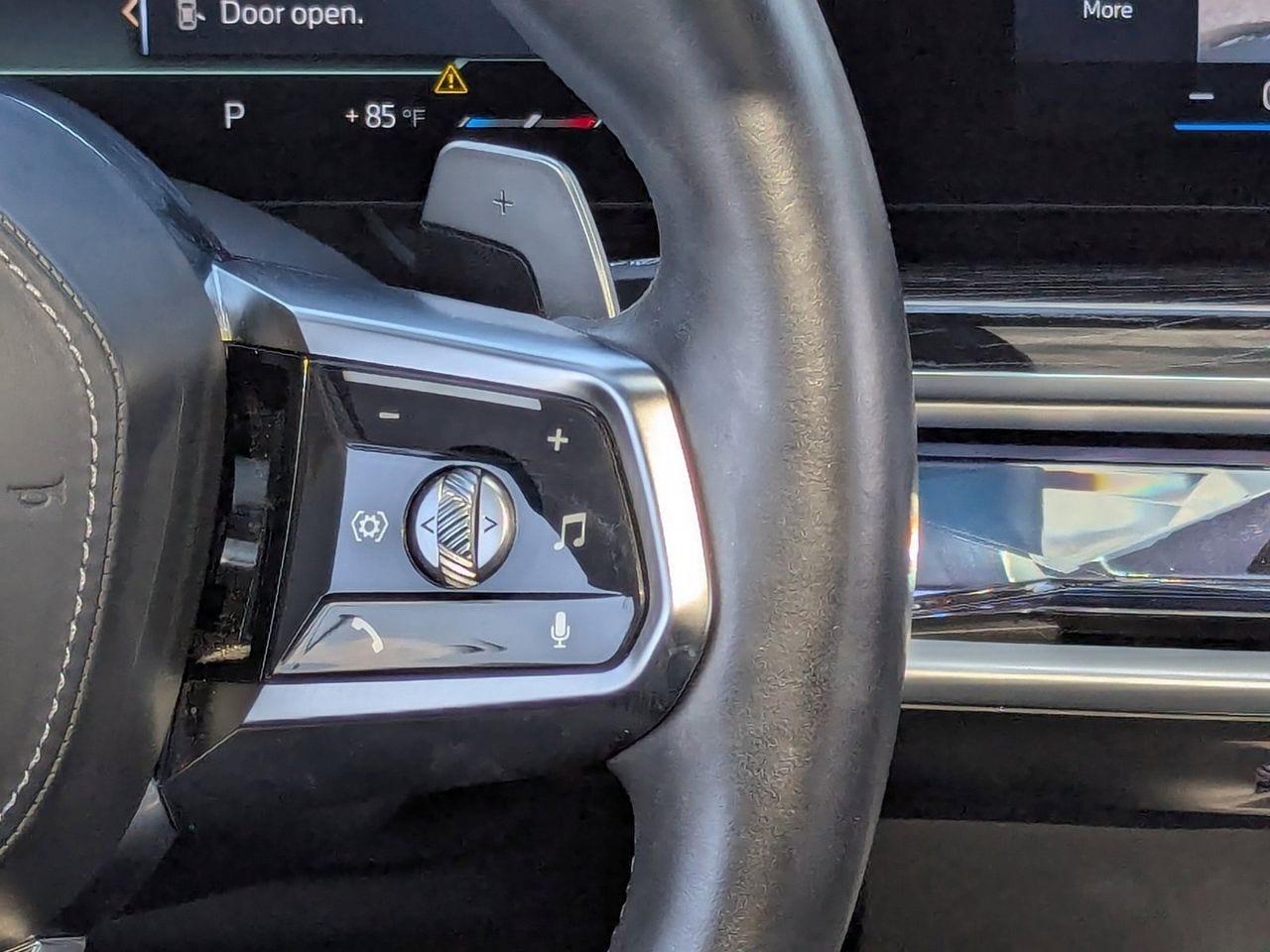 Used 2024 Black Sapphire Metallic BMW 740i image 24