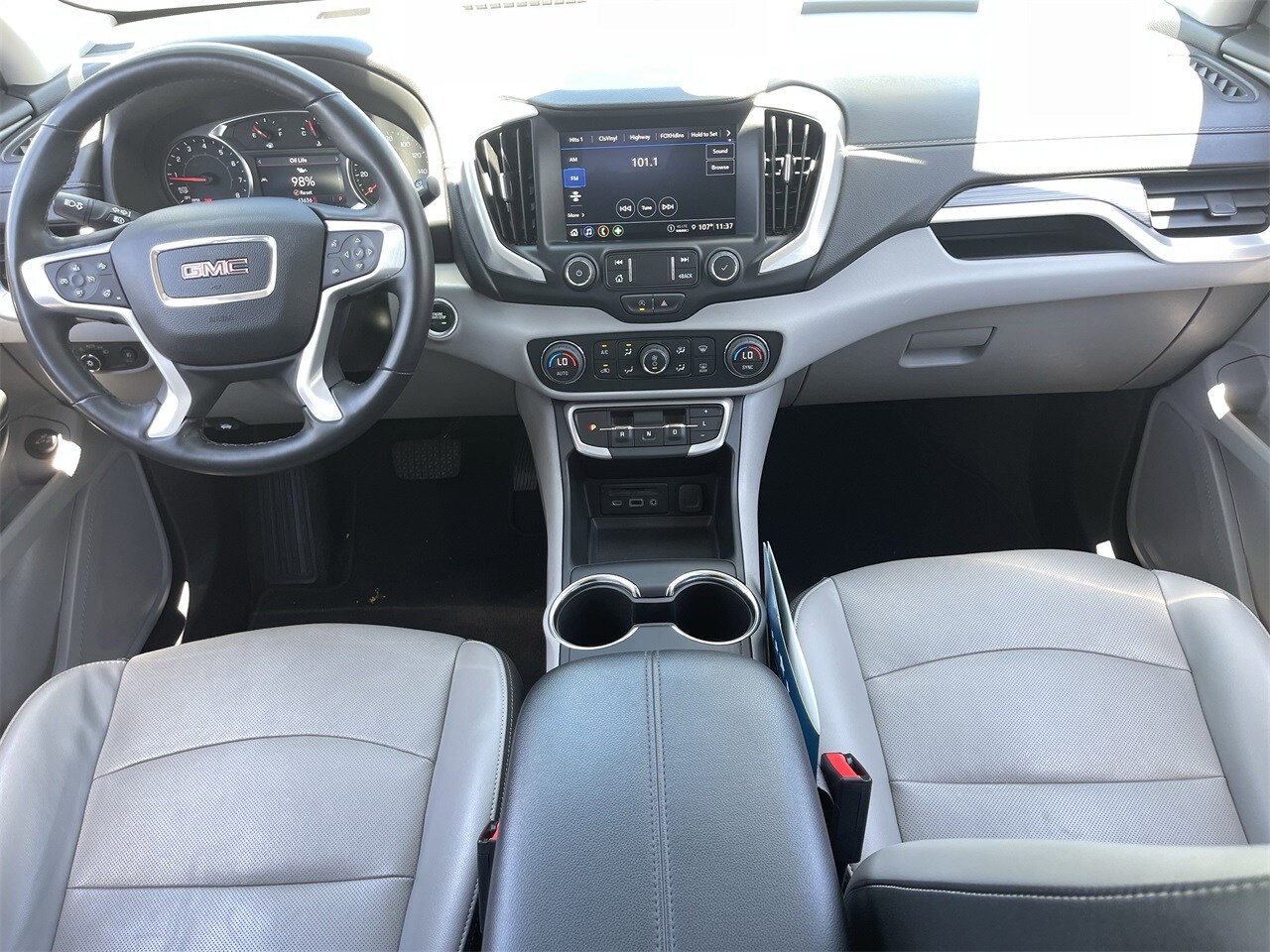 Image 15 of 2024 GMC Terrain